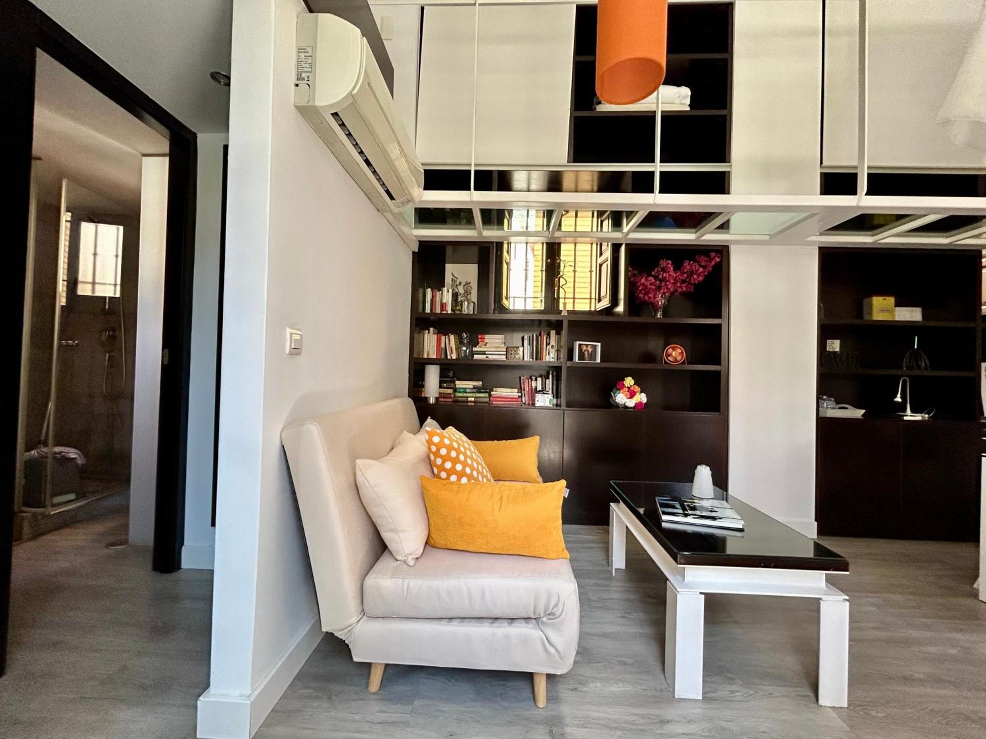 Romanilla Loft Apartment